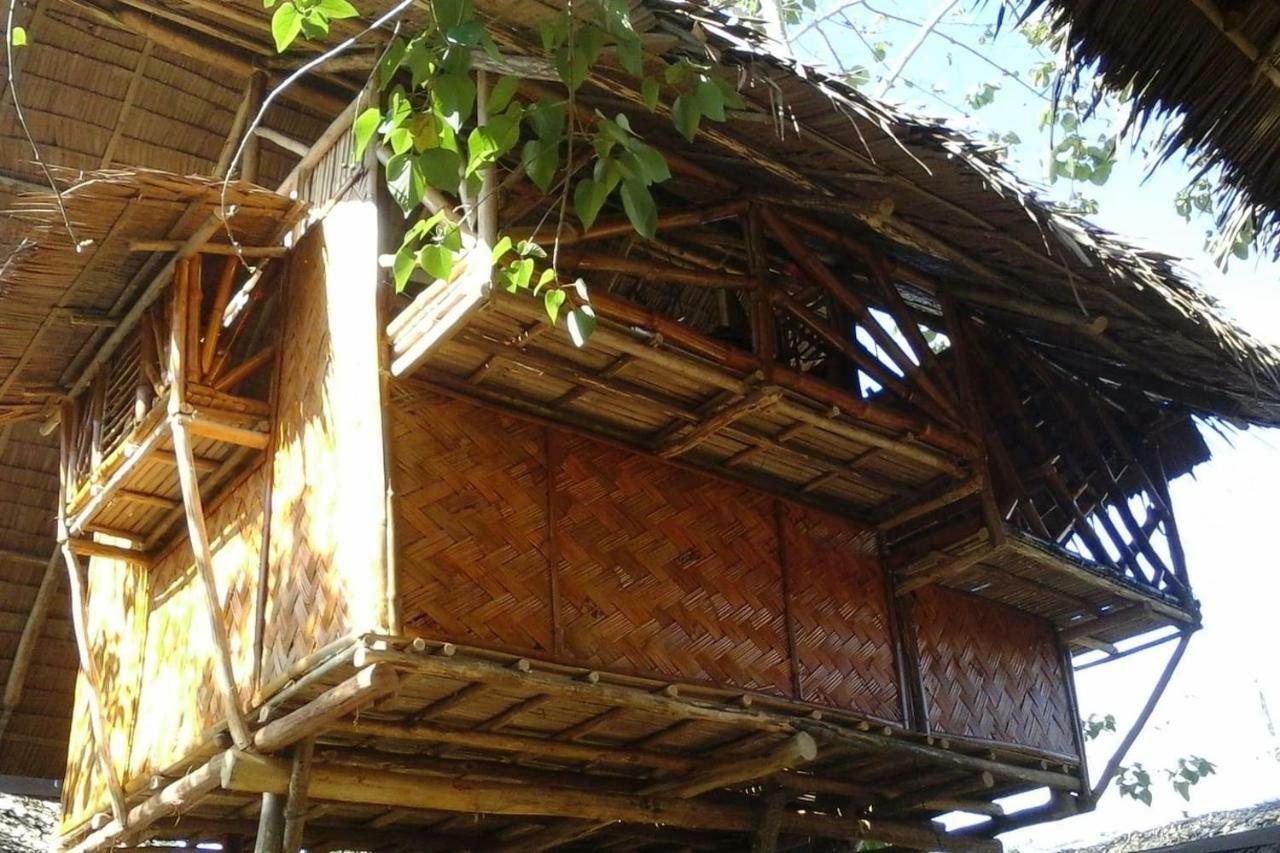 ホテル Bamboo Nest プエルト・プリンセサ エクステリア 写真